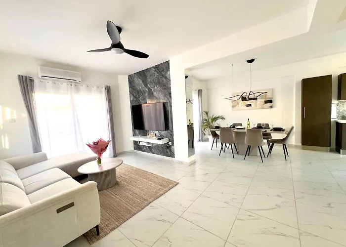 Athinas Vila Protaras